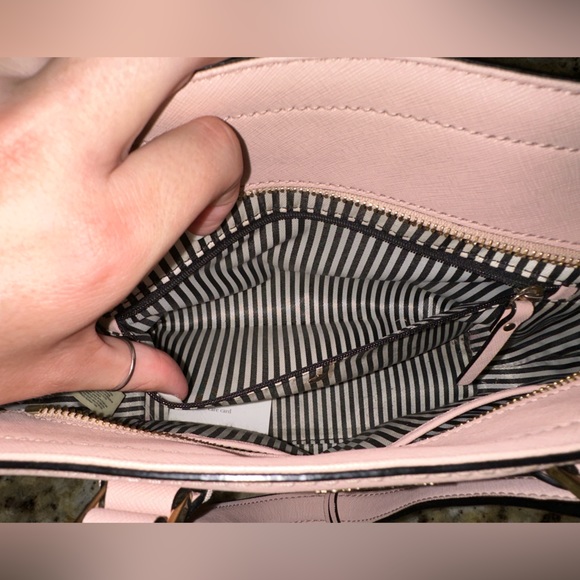 Kate Spade Purse. Lightly used. - Picture 3 of 12